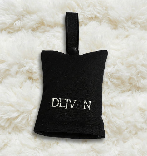 SpuckiTui - das Spucktuch mit intrigiertem Etui