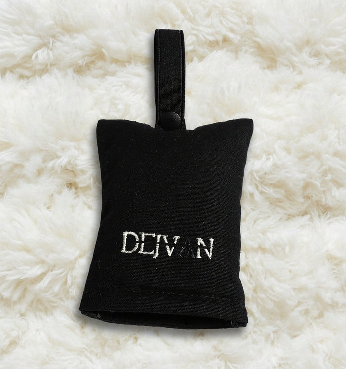 SpuckiTui - das Spucktuch mit intrigiertem Etui