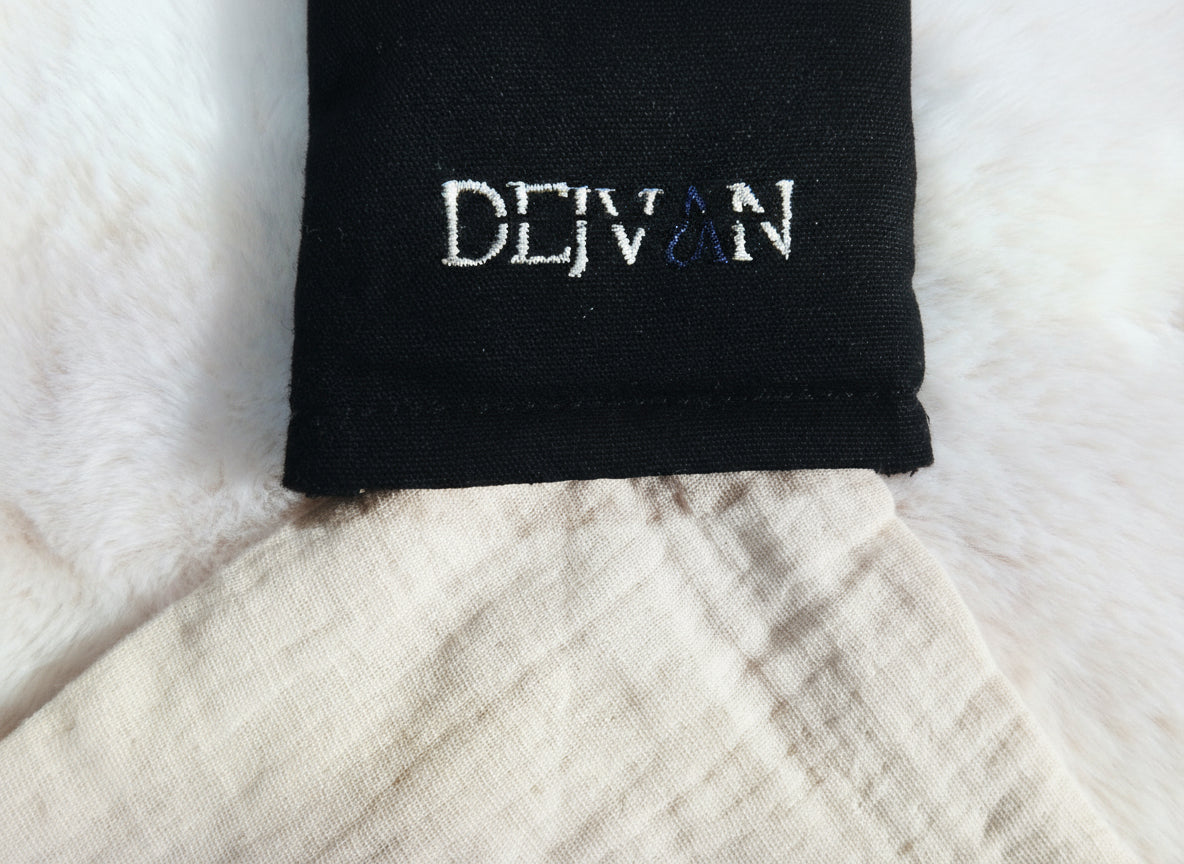 SpuckiTui - das Spucktuch mit intrigiertem Etui