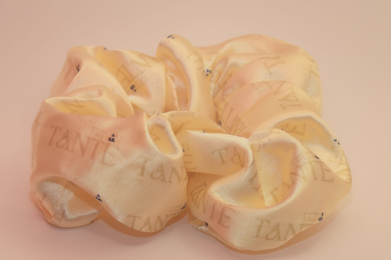 Srunchie ,,Tante'' - die zweite Mama, die mehr Anerkennung verdient