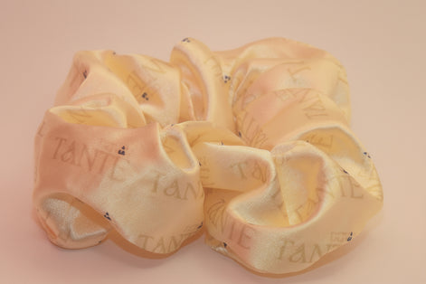 Srunchie ,,Tante'' - die zweite Mama, die mehr Anerkennung verdient